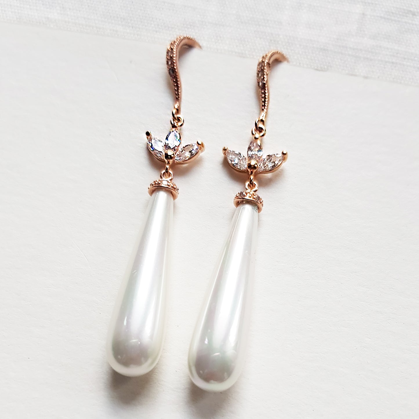 Rose gold pearl drop earrings