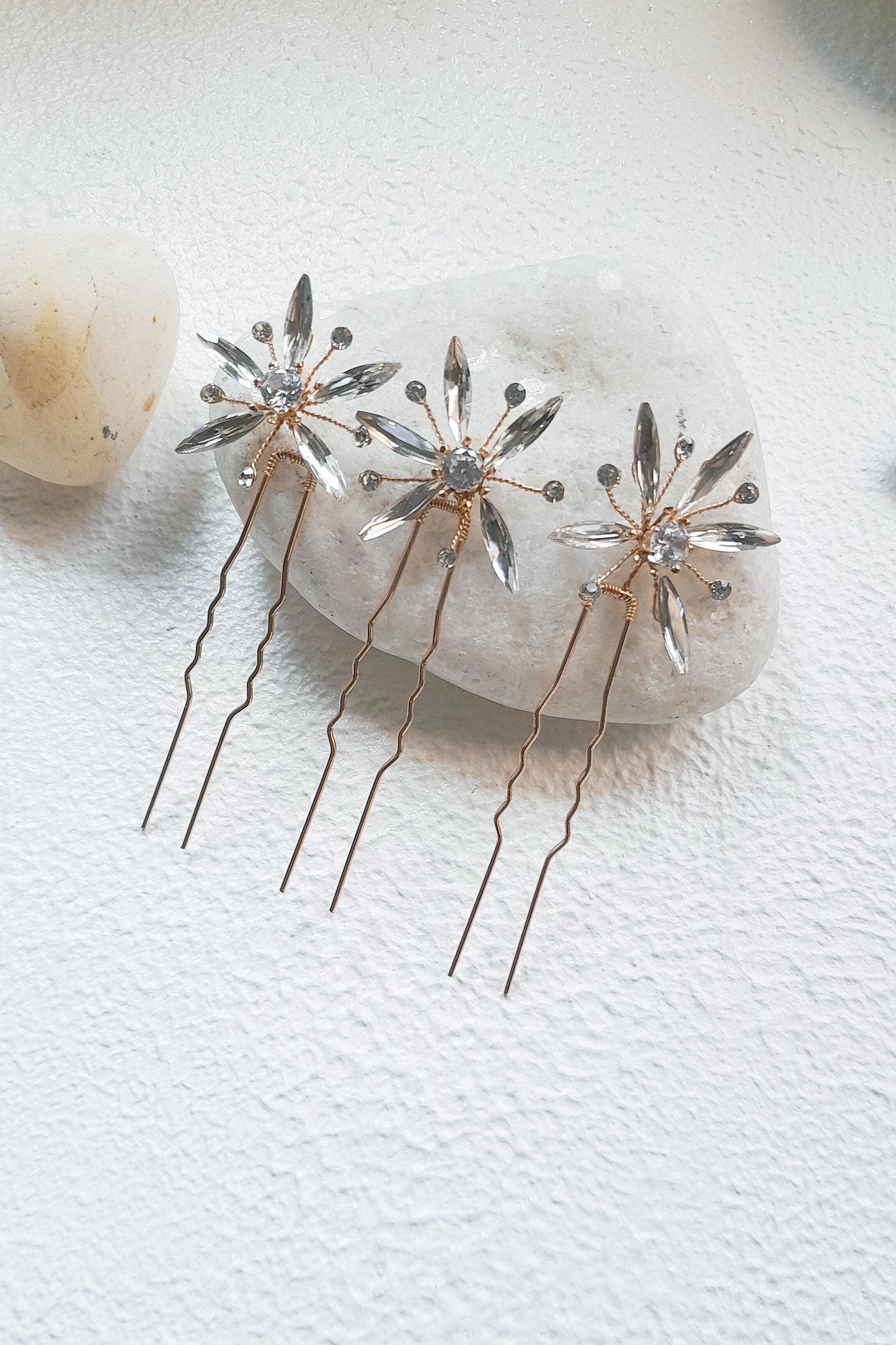 Gold Star wedding hair pin, Celestial starburst hair accessories