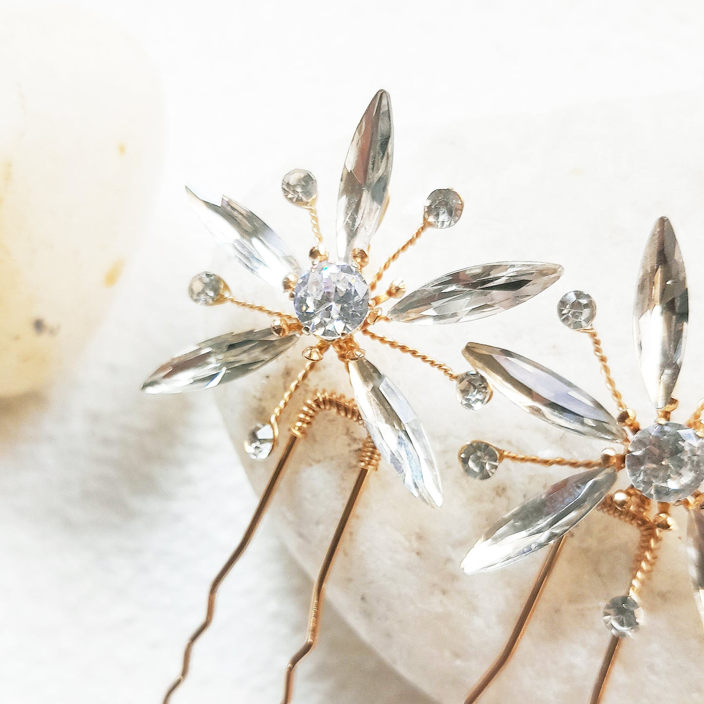 Gold Star wedding hair pin, Celestial starburst hair accessories