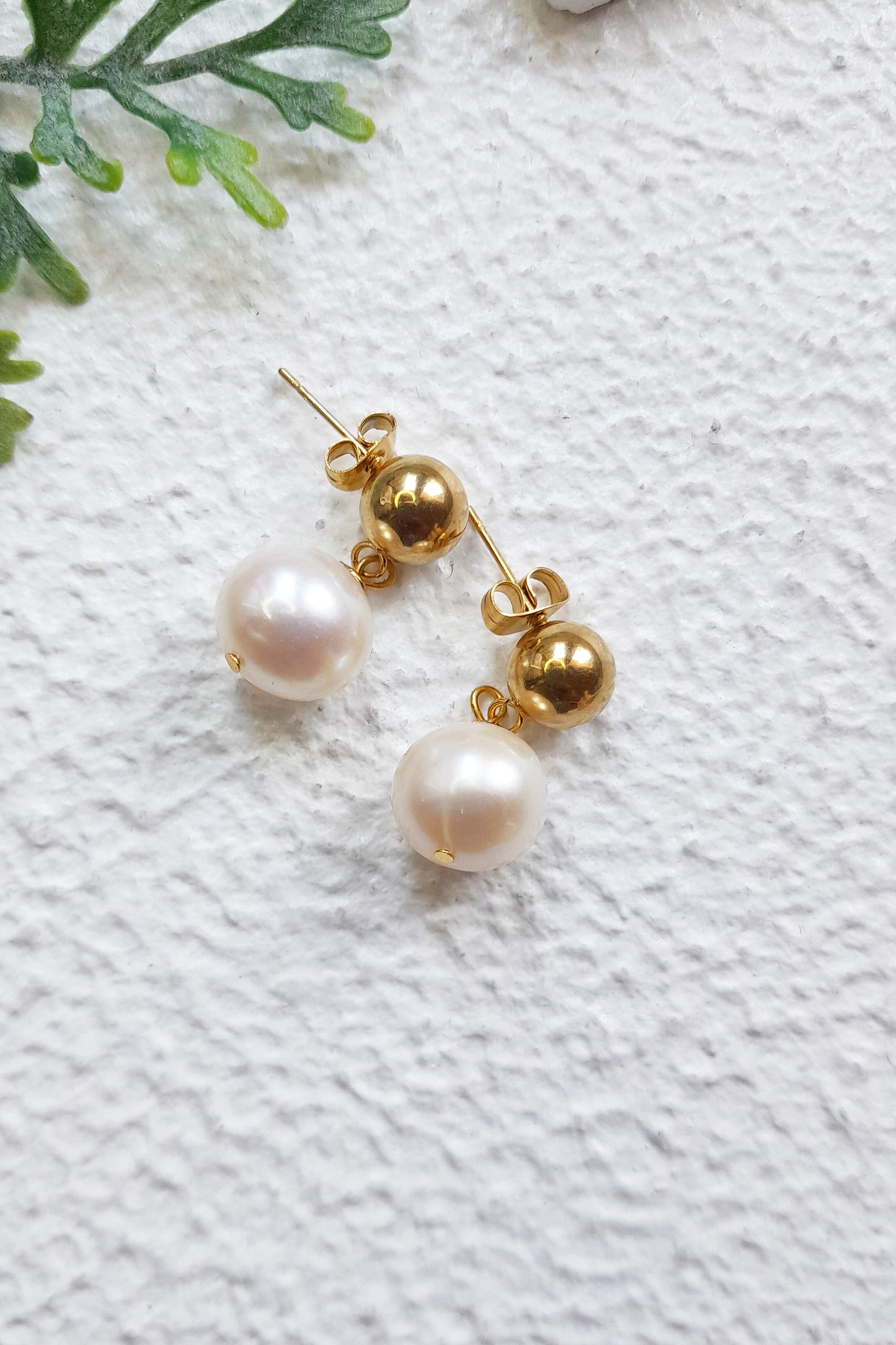 Simple pearl bridal earrings, Pearl Stud Earrings