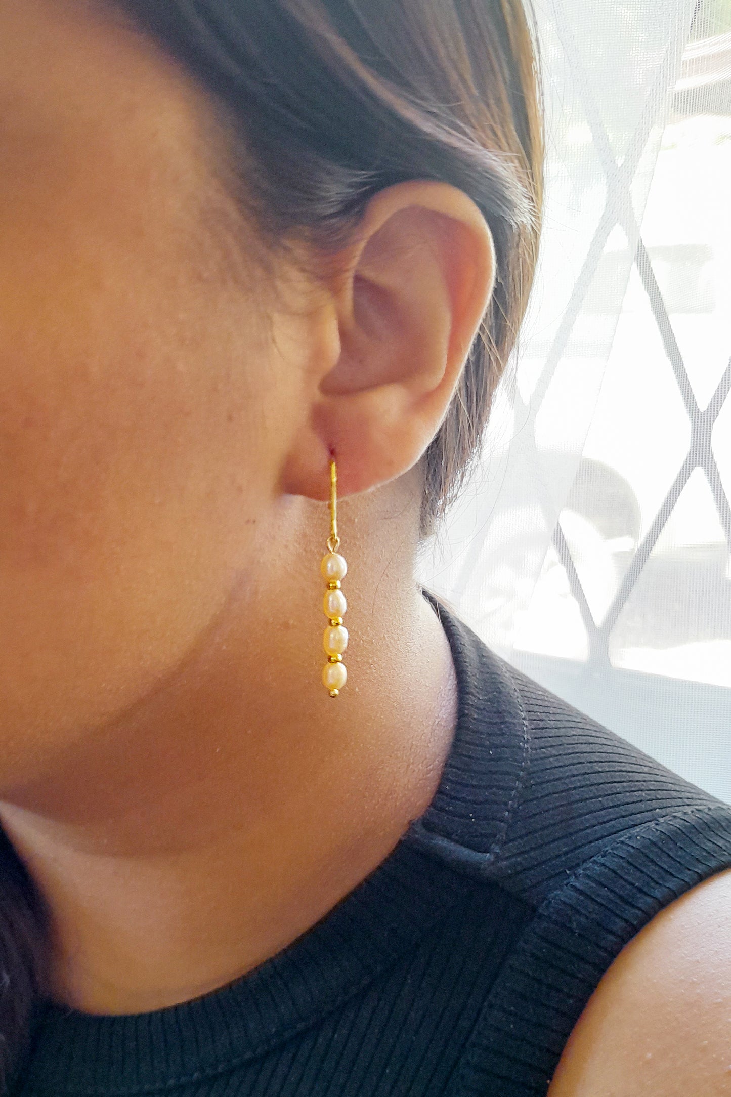 Light Pink Pearl Earrings: The Perfect Bridesmaid Gift