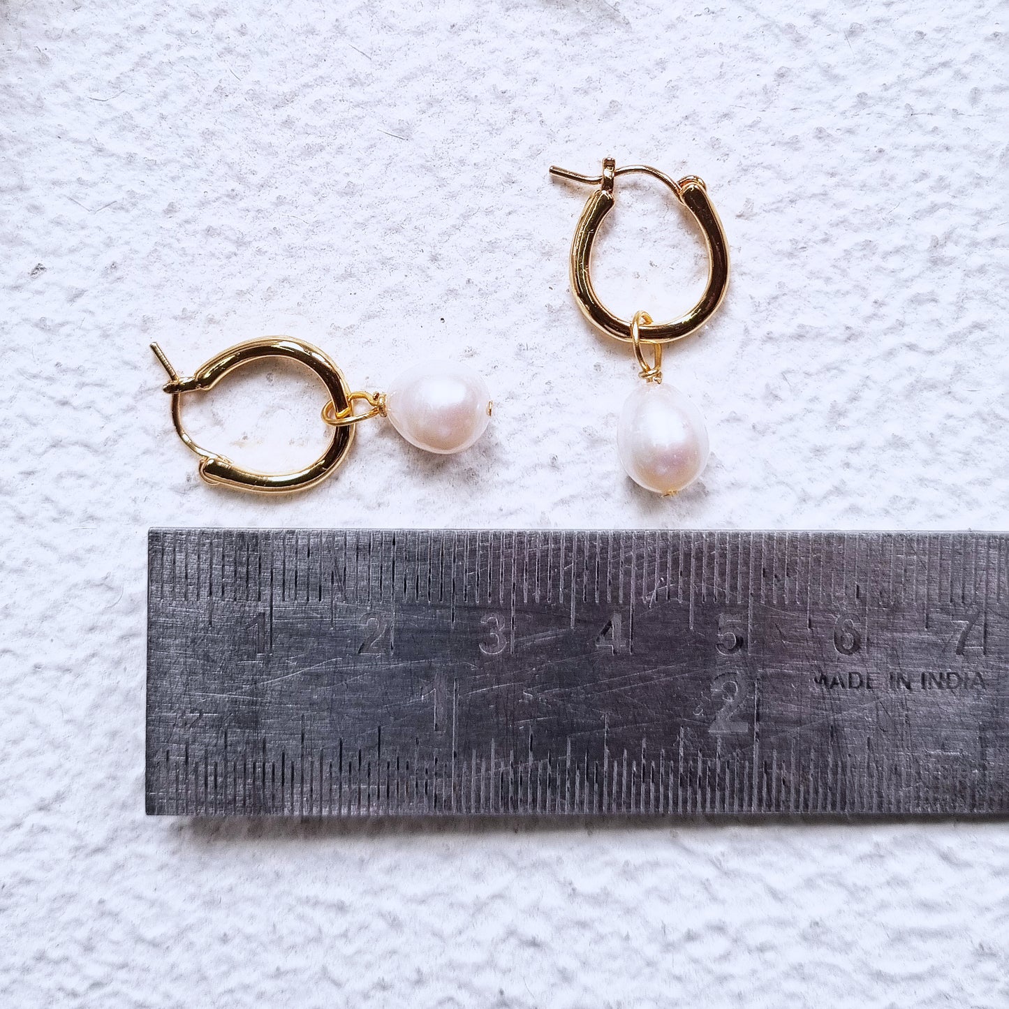 Small Pearl Hoop Earrings - Elegant Wave Design, 18k Gold Plated