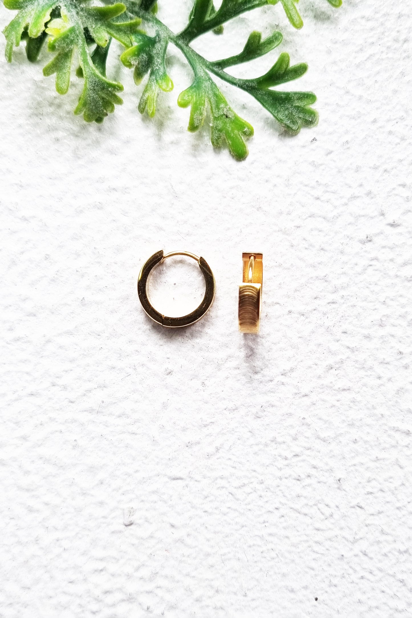 Textured Hoop Earrings Gold
