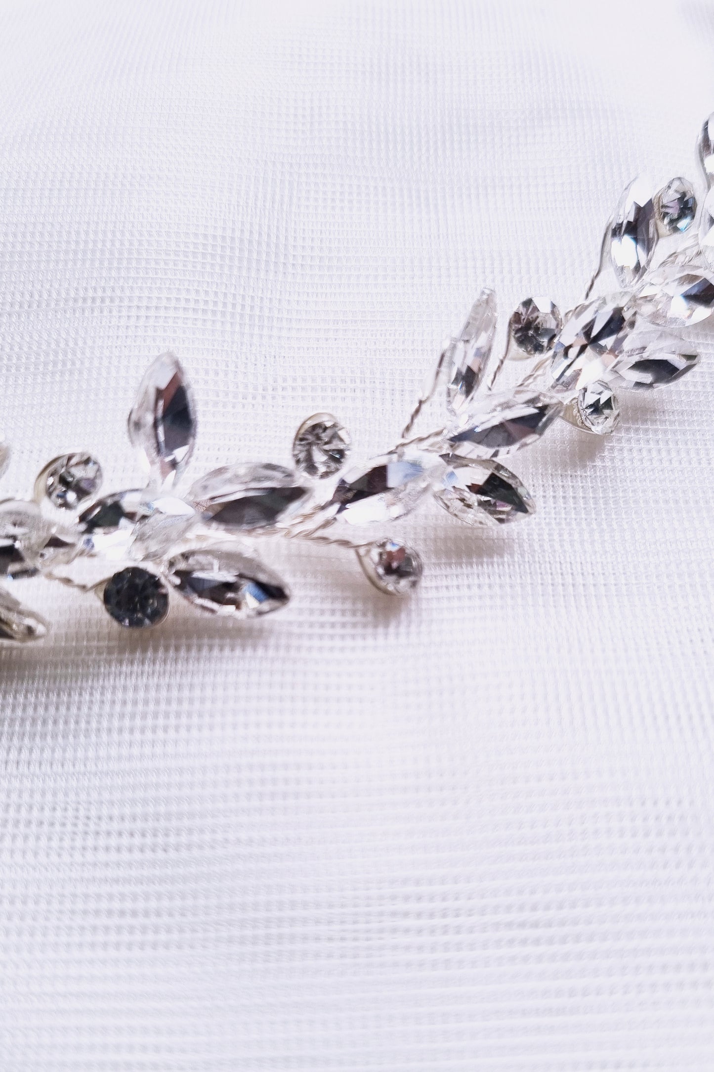 Bridal crystal hair vine
