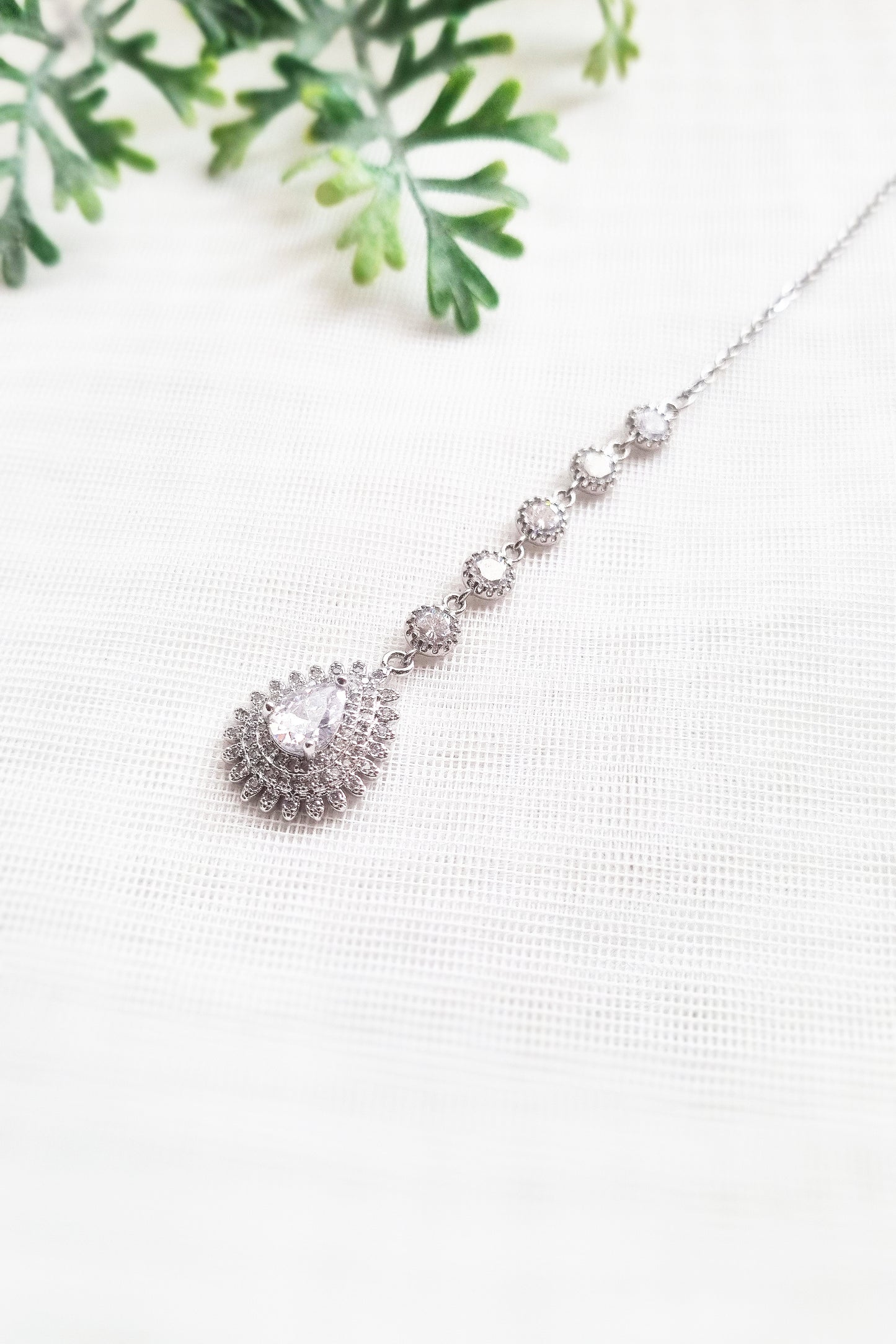 Dainty Starburst Maang Tikka for Boho and Indian Brides