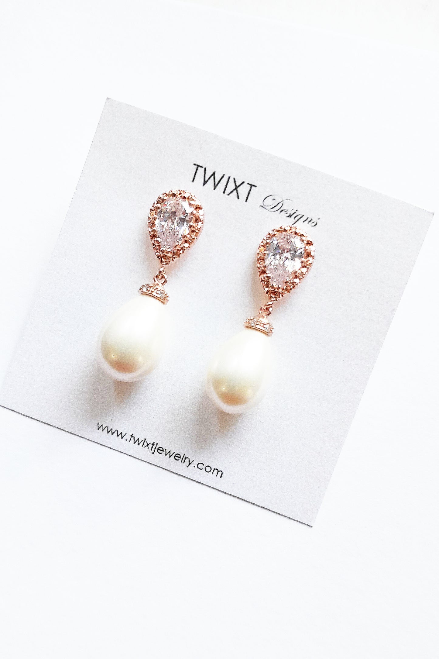 Elegant Teardrop Pearl Bride Earrings