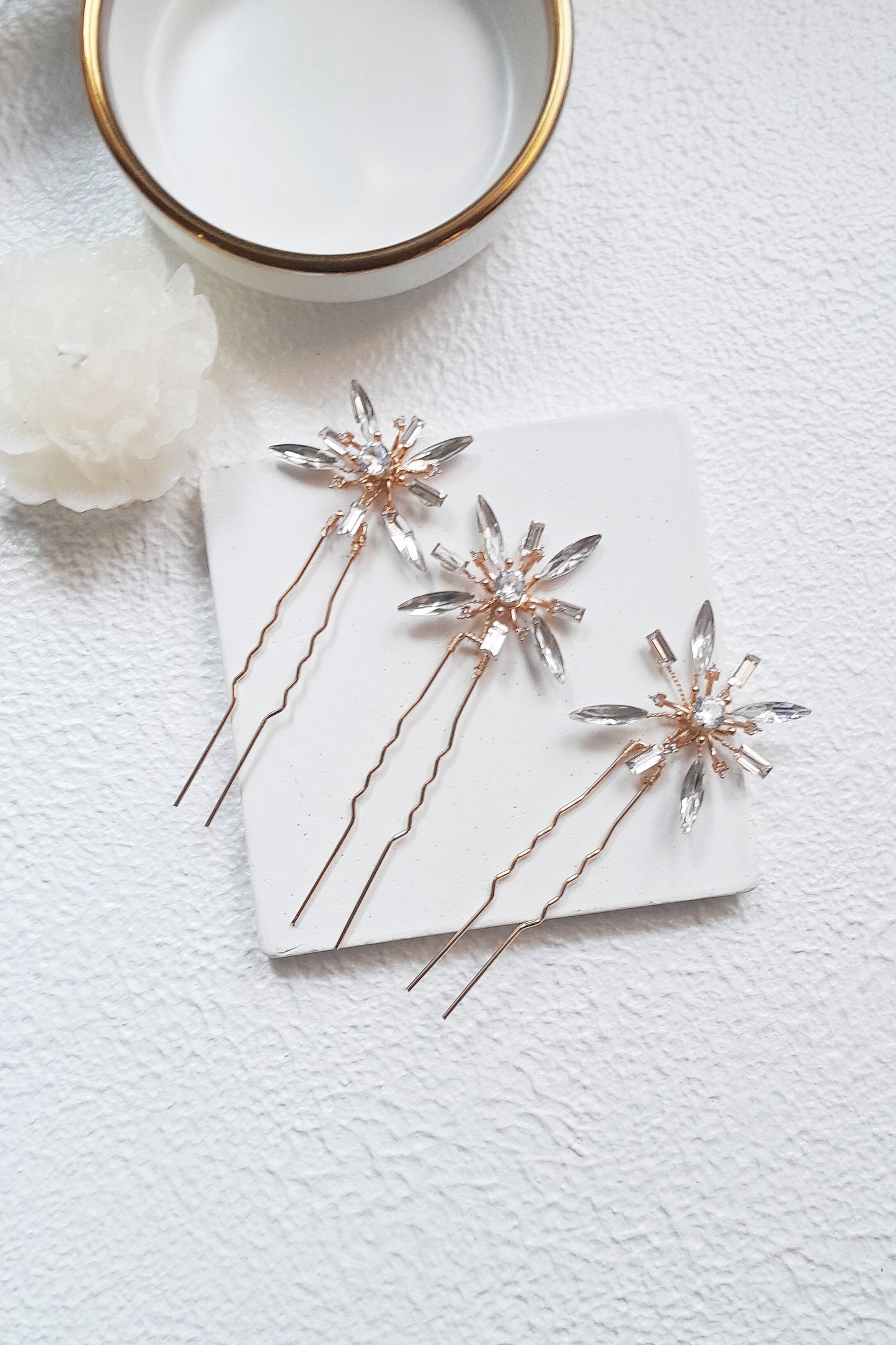 Gold Star wedding hair pin, Celestial starburst hair accessories