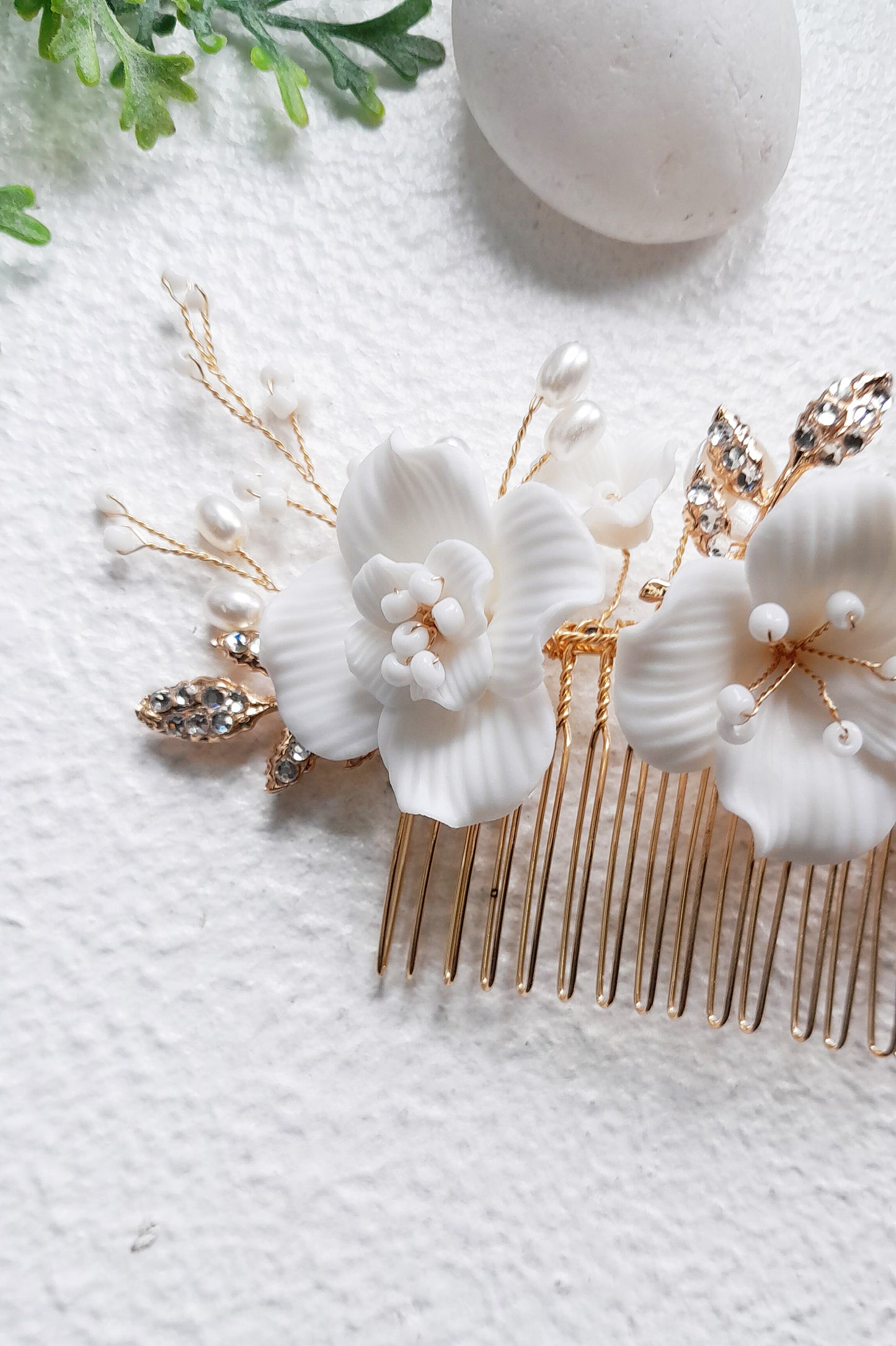 Gold Ceramic Flower Bridal Comb