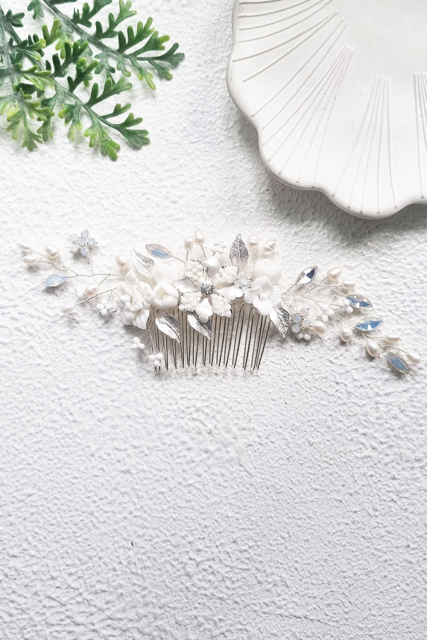 White flower hair comb wedding