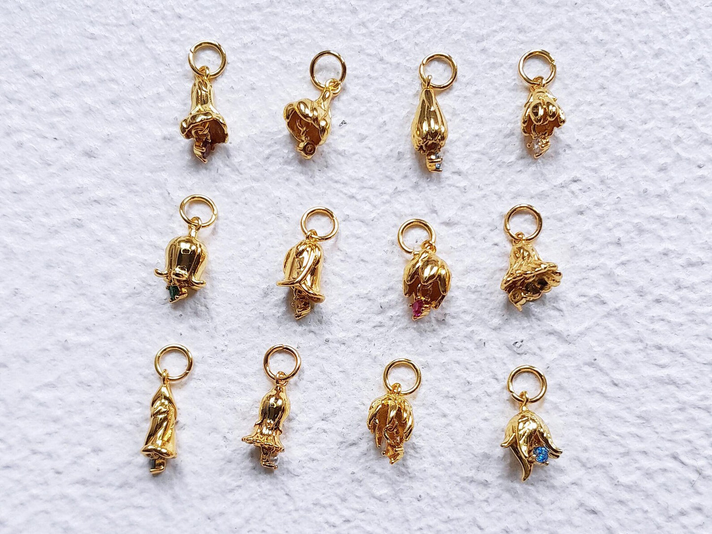 Personalized Birth Flower Necklace - Gold